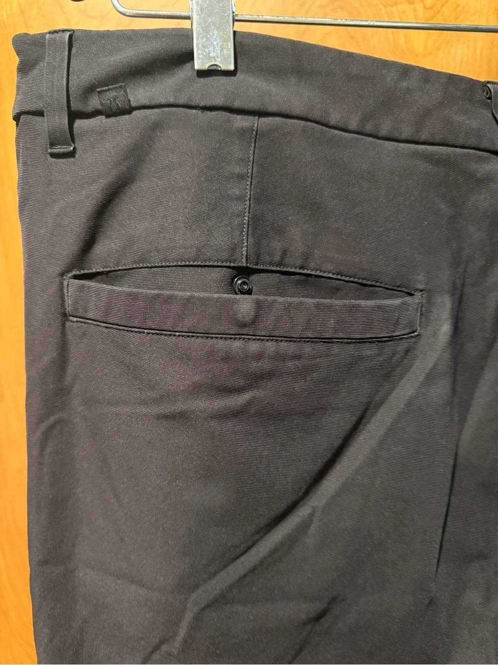 lululemon athletica Men's Commission Pant in Black